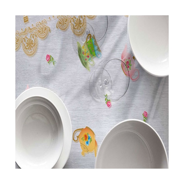 crystal-tablecloth-breakfast